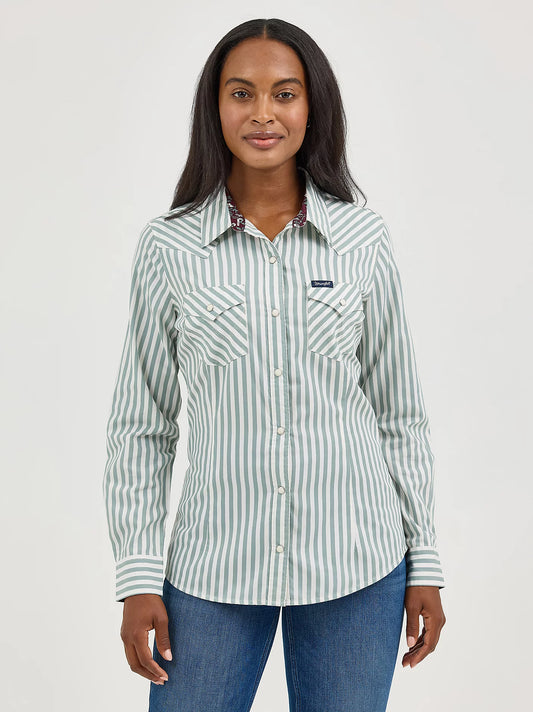 WOMEN'S WRANGLER WESTERN BUTTON DOWN SHIRT
