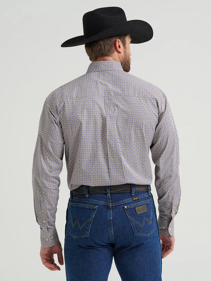 WRANGLER® GEORGE STRAIT™ LONG SLEEVE BUTTON DOWN ONE POCKET SHIRT