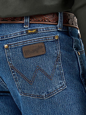 Premium Performance Advanced Comfort Cowboy Cut® Regular Fit Jean